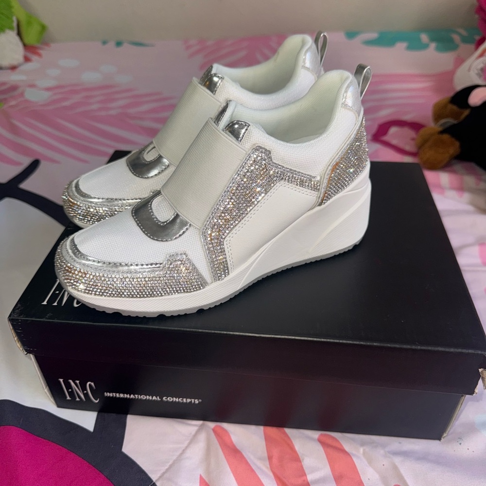 I.N.C white silver wedge shoes. Women Size 5. So pretty, never wear them.